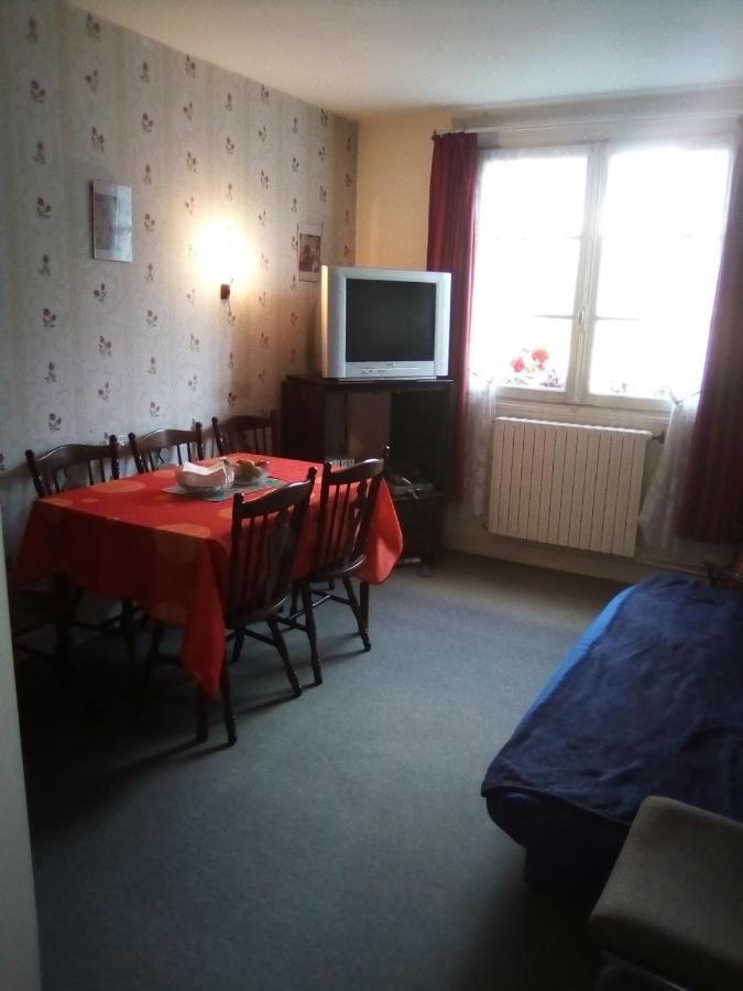 Juvigny-Val-d'Andaine Lenard Charles Bed & Breakfast المظهر الخارجي الصورة