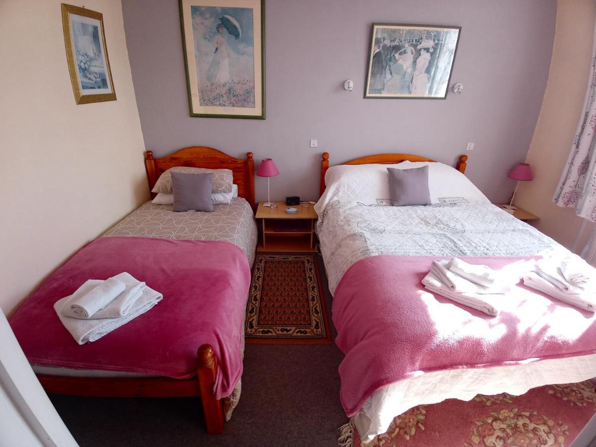 Juvigny-Val-d'Andaine Lenard Charles Bed & Breakfast المظهر الخارجي الصورة